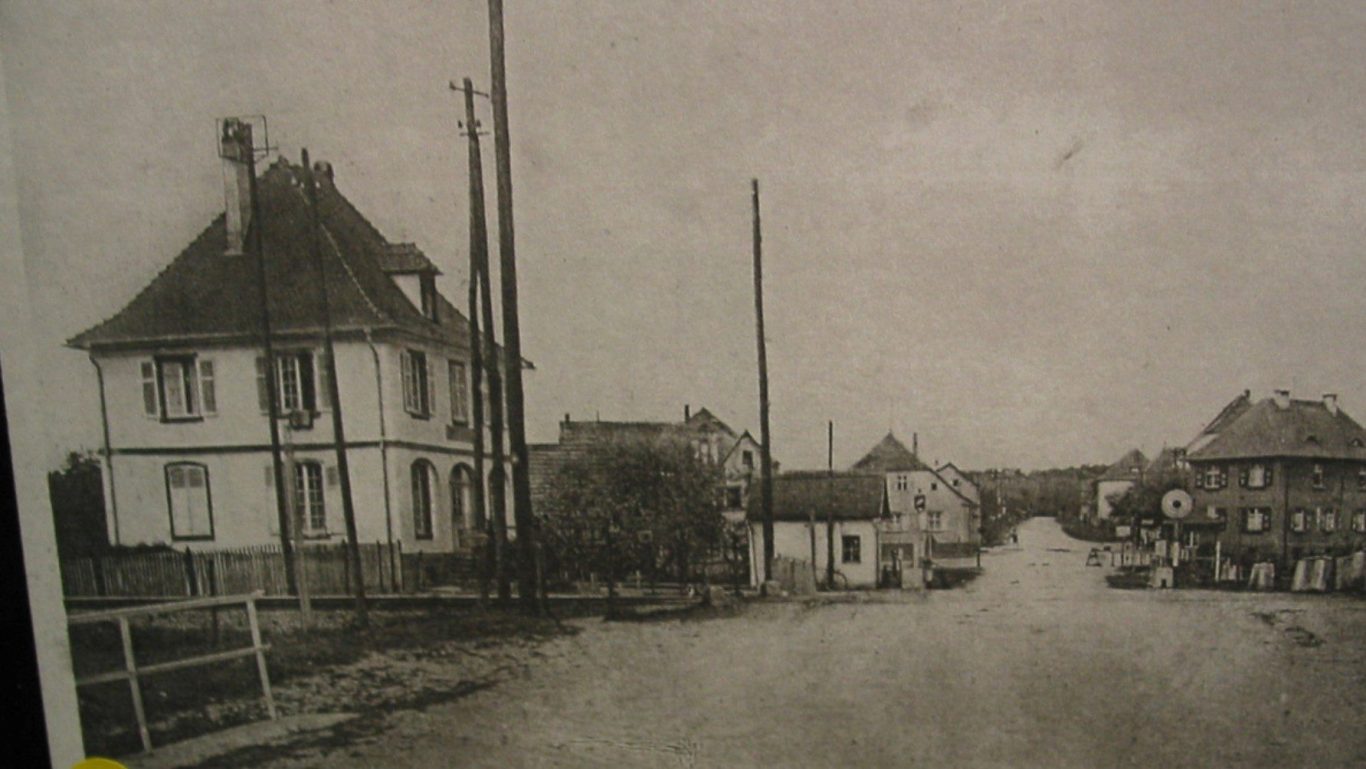Grenzübergang aus Lauterburg kommend, ca. 1935.