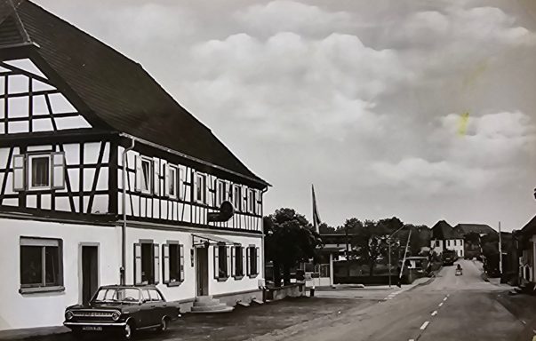 Bayrischer Hof etwa 1970.