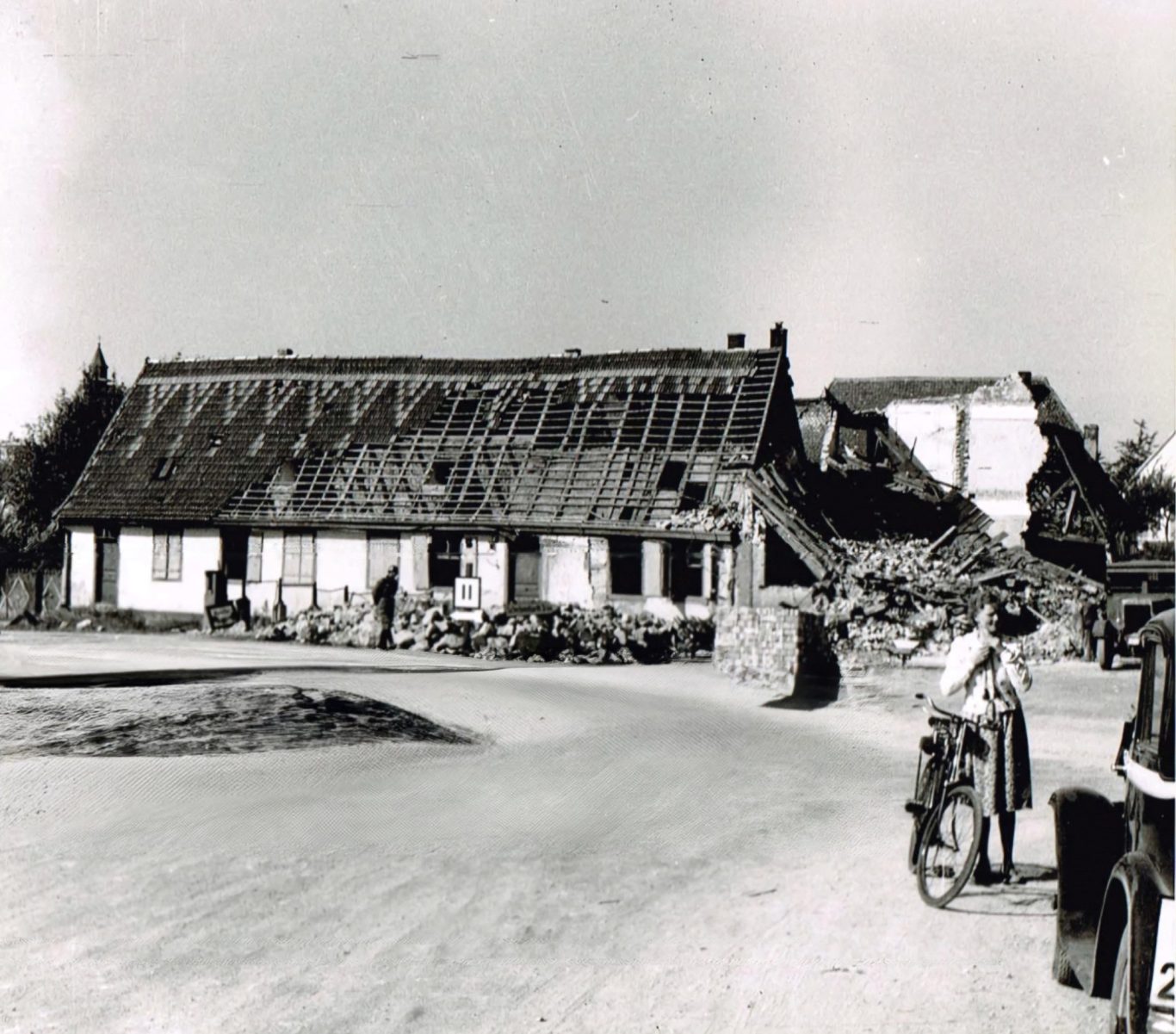 Das zerstörte Gasthaus "Zur fröhlichen Pfalz"
